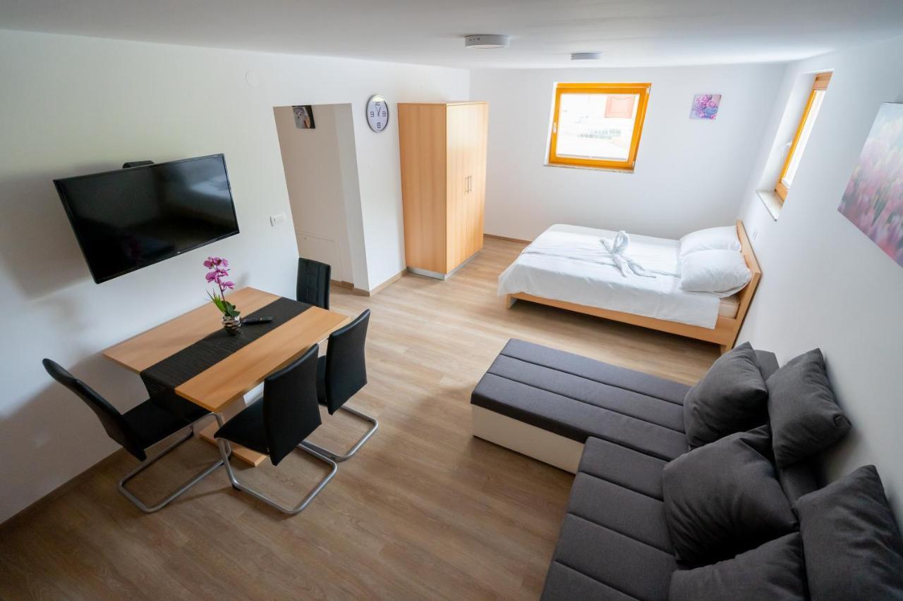 Pjagodic Apartments & Wellness Cerklje na Gorenjskem Eksteriør billede