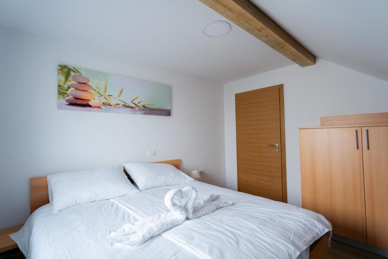 Pjagodic Apartments & Wellness Cerklje na Gorenjskem Eksteriør billede